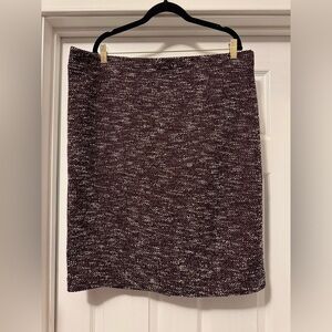 Elegant Black and White Knit Skirt